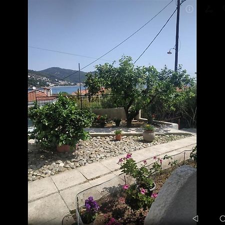 شقة Elthimias2 Poros Town المظهر الخارجي الصورة
